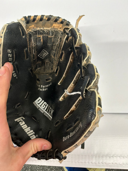 Vist Large View of Product Image Which is Used Franklin DURABOND BB/SB Glove RH Throw Black 10"