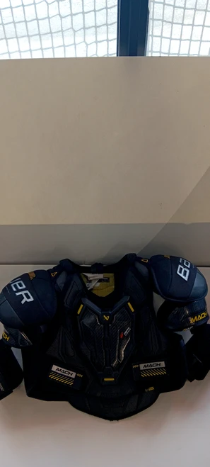 Vist Large View of Product Image Which is Used Bauer SUPREME MACH Intermediate Shoulder Pads LG