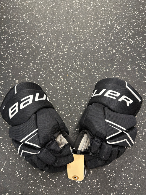 Vist Large View of Product Image Which is Used Bauer NSX Youth Gloves Black 9"