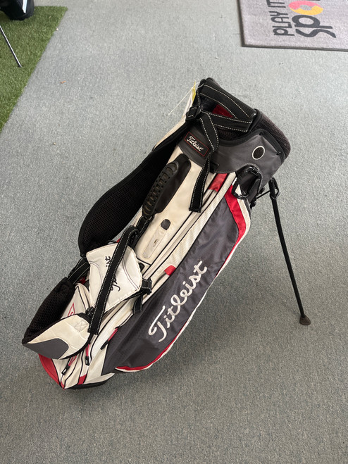 Vist Large View of Product Image Which is Used Titleist STAND BAG Mens Stand Bag White