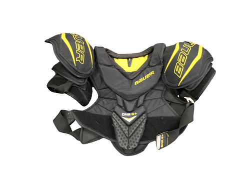 Vist Large View of Product Image Which is Used Bauer 1.6 Senior Shoulder Pads MD