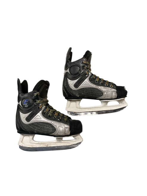 Vist Large View of Product Image Which is Used CCM EXTERNO Youth Hockey Skate Youth 13.0