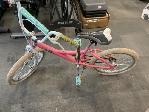Vist Large View of Product Image Which is Used Pacific BUBBLE POP GIRLS BIKE Cruiser Bike Girls Pink 20"