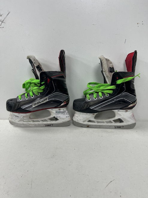 Vist Large View of Product Image Which is Used Bauer VAPOR X800 Junior Hockey Skate Junior 01