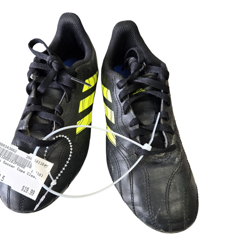 Vist Large View of Product Image Which is Used Adidas Soccer Cleats Black Junior 02.5