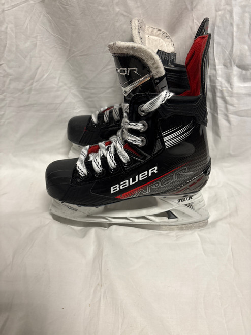Vist Large View of Product Image Which is Used Bauer VAPOR X SELECT Junior Hockey Skate Junior 01