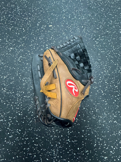 Vist Large View of Product Image Which is Used Rawlings D115PTB BB/SB Glove LH Throw Black 11 1/2"