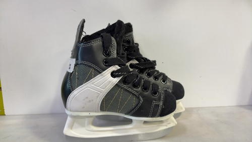 Vist Large View of Product Image Which is Used CCM INTERUDER 55 Youth Hockey Skate Youth 12.0