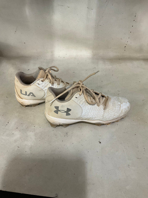 Vist Large View of Product Image Which is Used Under Armour 2.5 BB CLEATS BB/SB Cleats White Junior 02.5