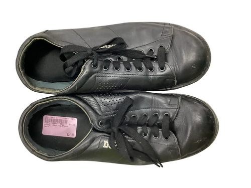 Vist Large View of Product Image Which is Used Dexter Bowling Shoes