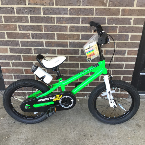 Vist Large View of Product Image Which is Used Royal Baby FREESTYLE 3 16 IN BOYS BMX BIKE BMX Bike Boys Green 16"