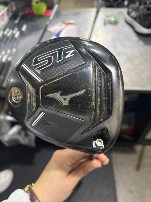 Vist Large View of Product Image Which is Used Cobra ST-Z Mens Driver RH 10.5 Degree