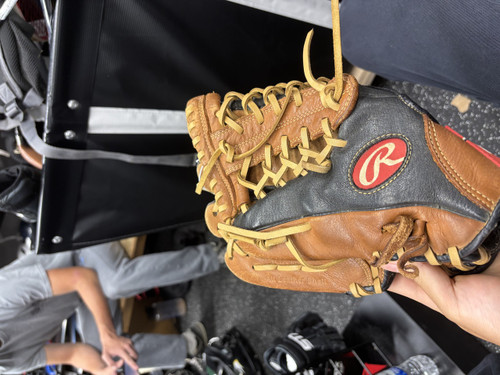 Vist Large View of Product Image Which is Used Rawlings PRODIGY SERIES BB/SB Glove LH Throw Brown 11 1/2"