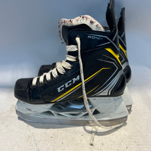 Vist Large View of Product Image Which is Used CCM 9042 TACKS SKATES Junior Hockey Skate Junior 03