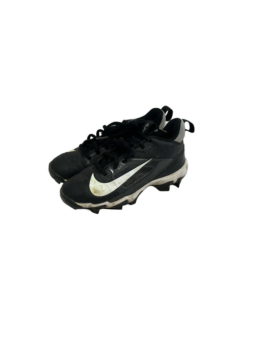Vist Large View of Product Image Which is Used Nike Alpha Menace 4 Shark Jr 1 FB Cleats