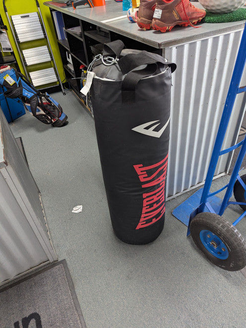 Vist Large View of Product Image Which is Used Everlast 80 LBS Boxing Heavy Bag Black 80 lb