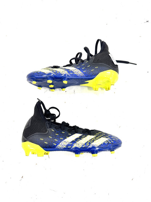 Vist Large View of Product Image Which is Used Adidas Soccer Cleats Royal Blue Junior 02