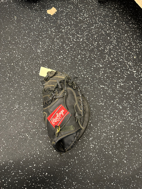 Vist Large View of Product Image Which is Used Rawlings RCM1315B BB/SB Catchers RH Throw Black 31 1/2"