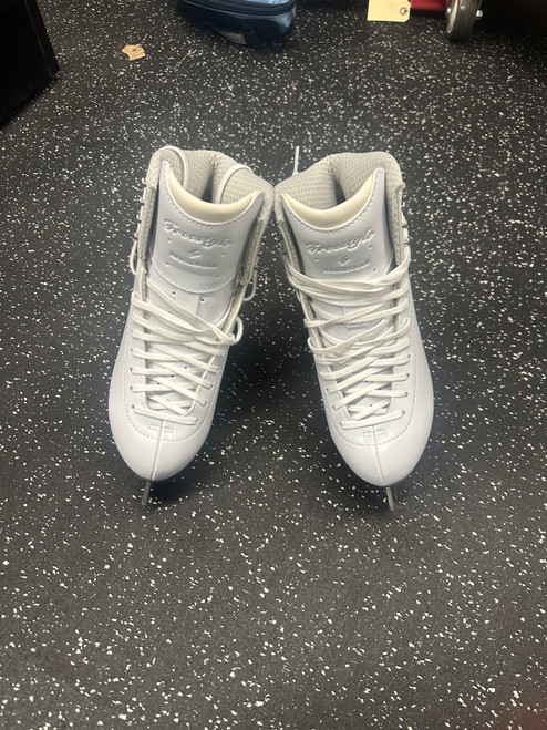 Vist Large View of Product Image Which is Used Jackson FREESTYLE 2190 WomensFigure Skate White Senior 7