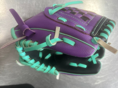 Vist Large View of Product Image Which is Used DICKS BB/SB Glove T-ball None 9"