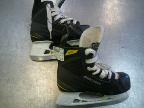 Vist Large View of Product Image Which is Used Bauer 140 Youth Hockey Skate Youth 11.0