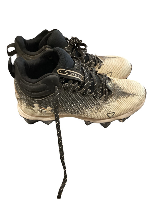 Vist Large View of Product Image Which is Used Under Armour BASEBALL CLEATS BLACK AND WHITE BB/SB Cleats White Junior 04.5