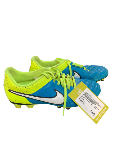 Vist Large View of Product Image Which is Used Nike Soccer Cleats Teal Senior 9