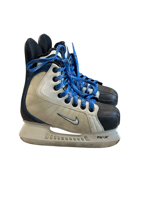 Vist Large View of Product Image Which is Used Nike Q V2 Junior Hockey Skate Junior 03