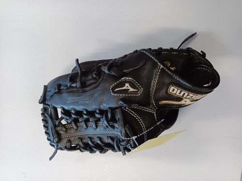 Vist Large View of Product Image Which is Used Mizuno GMVP 1277P BB/SB Glove RH Throw Black 12 3/4"