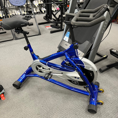 Vist Large View of Product Image Which is Used GIANT SPIN BIKE Upright Bike