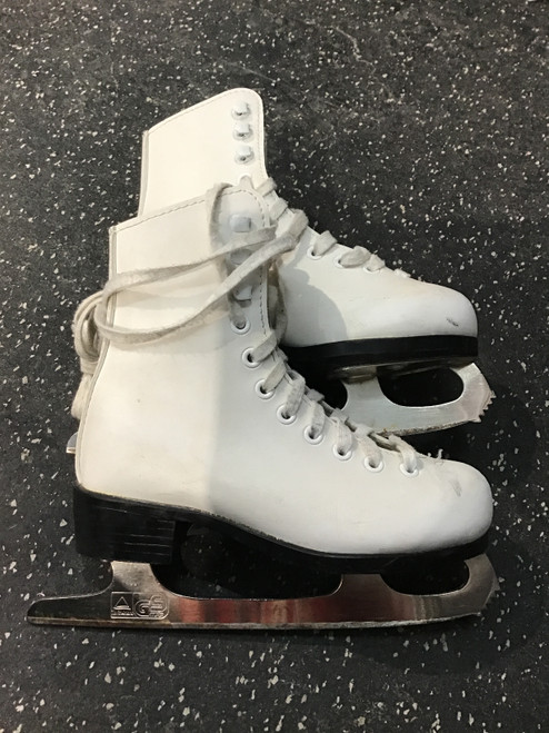 Vist Large View of Product Image Which is CCM Skates Junior Figure Skates