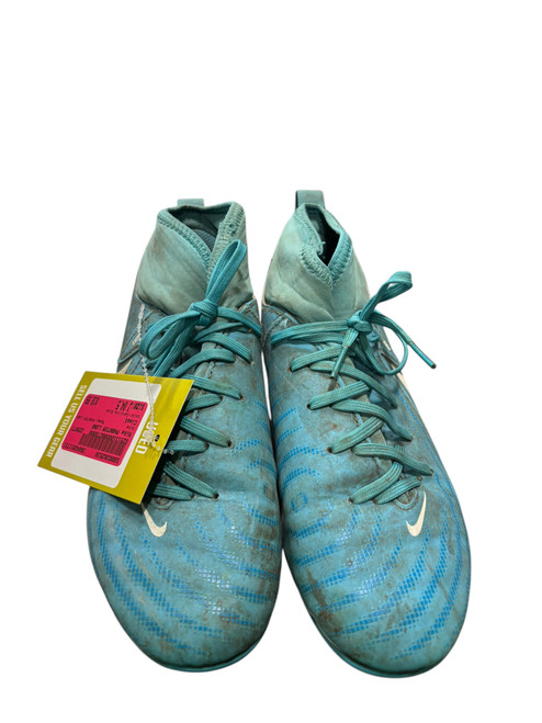 Vist Large View of Product Image Which is Used Nike PHANTOM LUNA Soccer Cleats Carolina Blue Junior 04.5