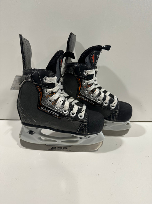 Vist Large View of Product Image Which is Used Easton EQ 4 YTH 8 SKT Youth Hockey Skate Youth 08.0