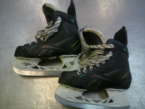 Vist Large View of Product Image Which is Used Reebok RIBCORE Youth Hockey Skate Youth 11.5