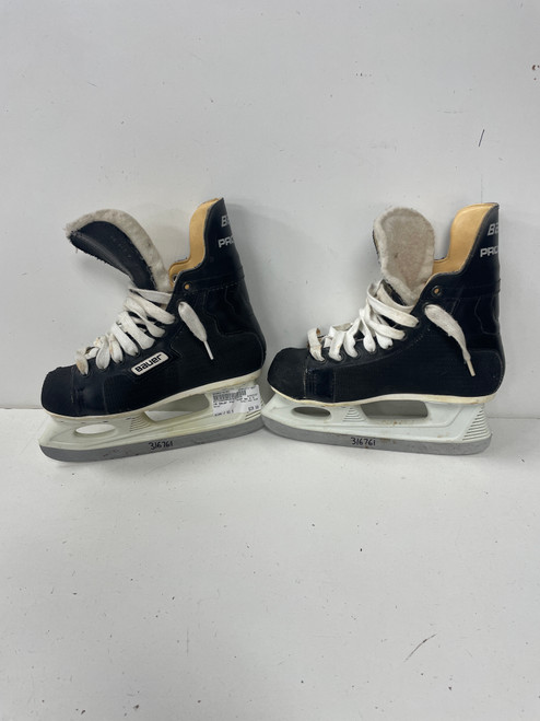 Vist Large View of Product Image Which is Used Bauer PRO TEAM Junior Hockey Skate Junior 03.5