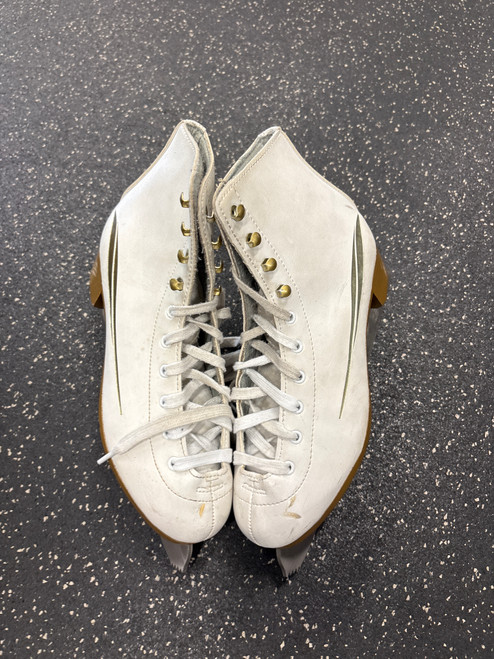 Vist Large View of Product Image Which is Used Lake Placid CASCADE WomensFigure Skate White Senior 6