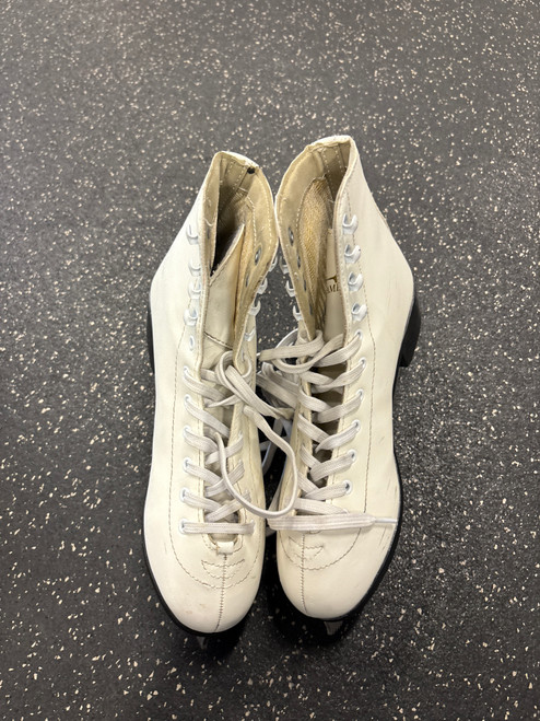 Vist Large View of Product Image Which is Used American Athletic FIGURE SKATES WomensFigure Skate White Senior 7