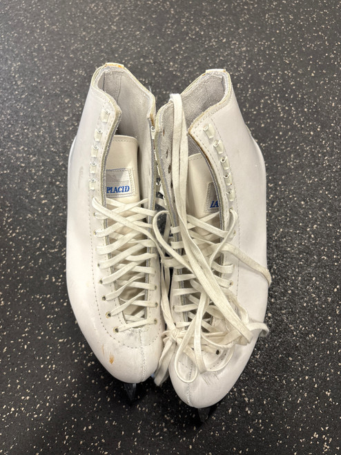 Vist Large View of Product Image Which is Used Lake Placid SHEFFIELD CLUB SKATES WomensFigure Skate White Senior 10