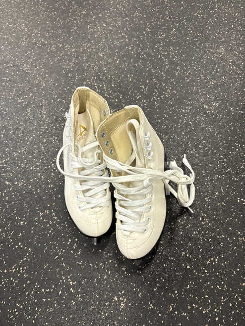 Vist Large View of Product Image Which is Used American Athletic FIGURE SKATES Girls Figure Skate White Youth 13.0