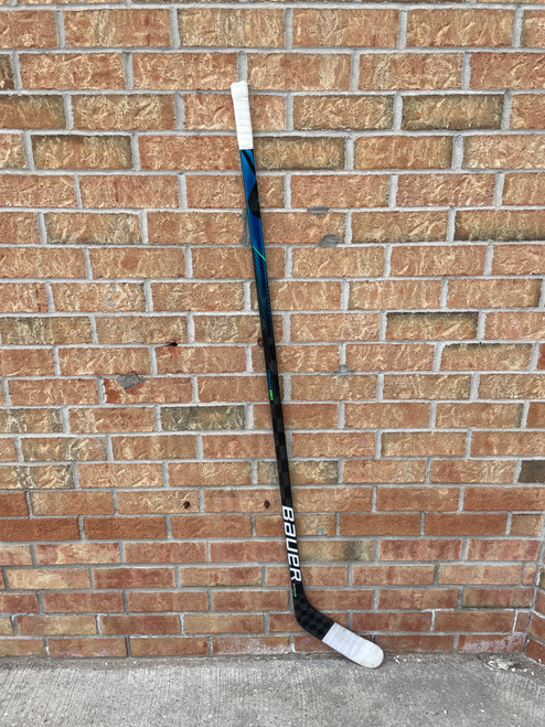 Vist Large View of Product Image Which is Used Bauer NEXUS GEO P92M 55FLEX Junior One Piece Left Grip 55 Flex