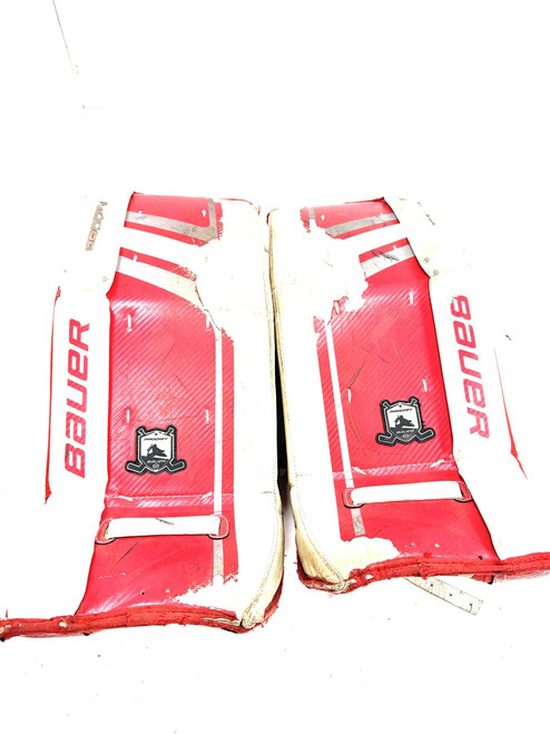 Vist Large View of Product Image Which is Used CCM 9550 Youth Shin Guards Black 9"