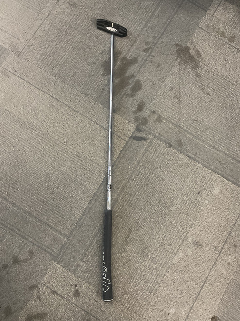 Vist Large View of Product Image Which is Used Yes C GROOVE PIPPI-12 Mens Putter RH