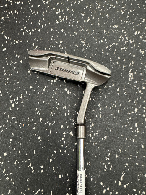 Vist Large View of Product Image Which is Used Titleist DCI 990 Mens Iron Set RH 3I-PW