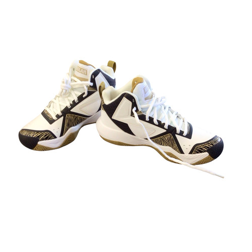 Vist Large View of Product Image Which is Used Basketball Shoes M Silver Senior 6.5