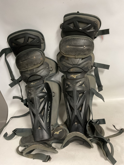 Vist Large View of Product Image Which is Used Mizuno SAMURAI Catchers Leg Guards Black Adult