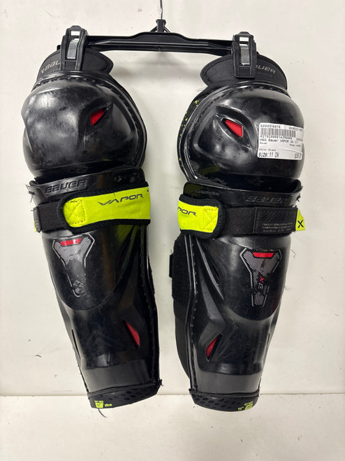 Vist Large View of Product Image Which is Used Bauer VAPOR 3X Junior Shin Guards Black 11"
