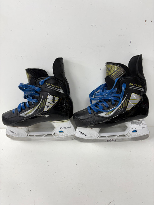 Vist Large View of Product Image Which is Used True CATALYST 5 Junior Hockey Skate Junior 04