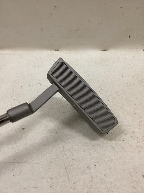 Vist Large View of Product Image Which is Used Top Flite Womens Putter RH