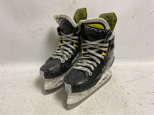 Vist Large View of Product Image Which is Used Bauer VAPOR 3X Junior Hockey Skate White/Black/Yellow Junior 02