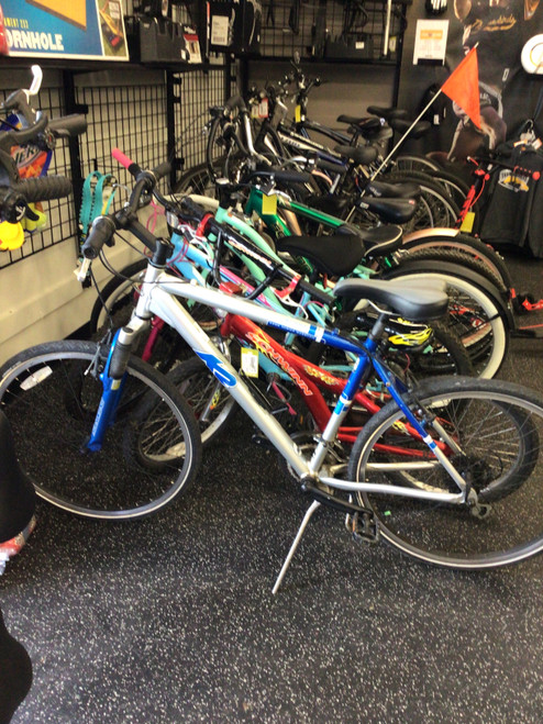 Vist Large View of Product Image Which is Used K2 ZED SPORT Hybrid/City Bike Mens Silver 56-58cm - LG Frame